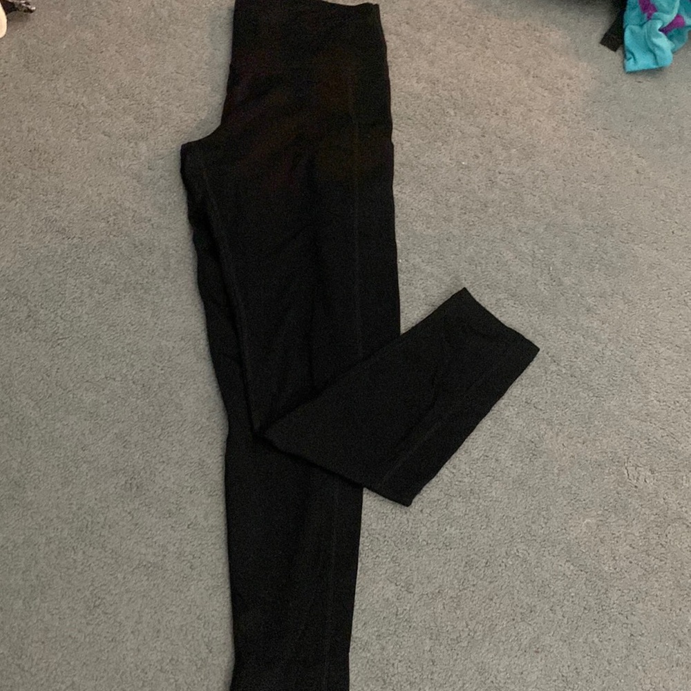 Black leggings with pockets